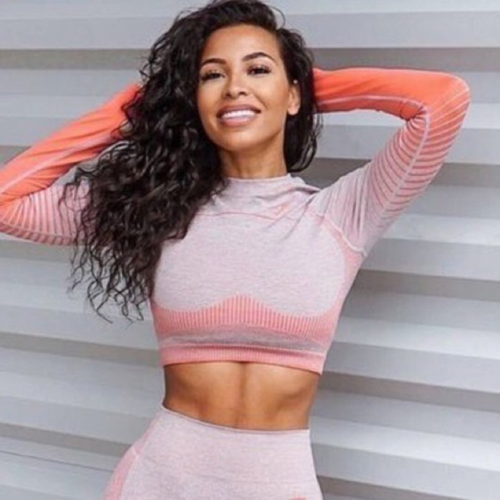 New, no tags, gymshark aplify crop top. Size xs